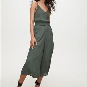 SUPER CUTE AND LIGHT JUMPSUIT